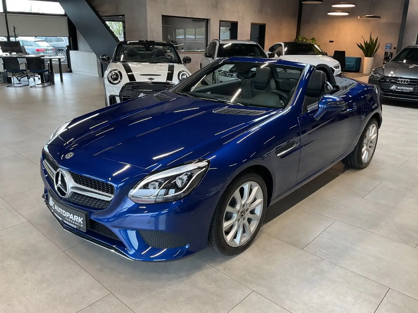 Mercedes-Benz SLC 200 Roadster Leder LED Navi Pano Azul - 1