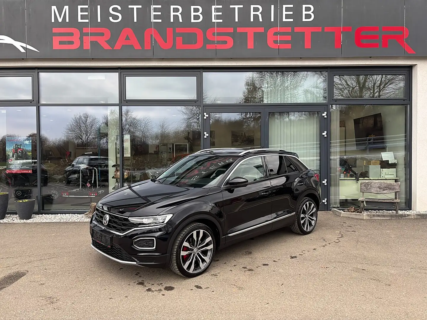 Volkswagen T-Roc 2,0 TDI SCR 4Motion Sport DSG Schwarz - 1