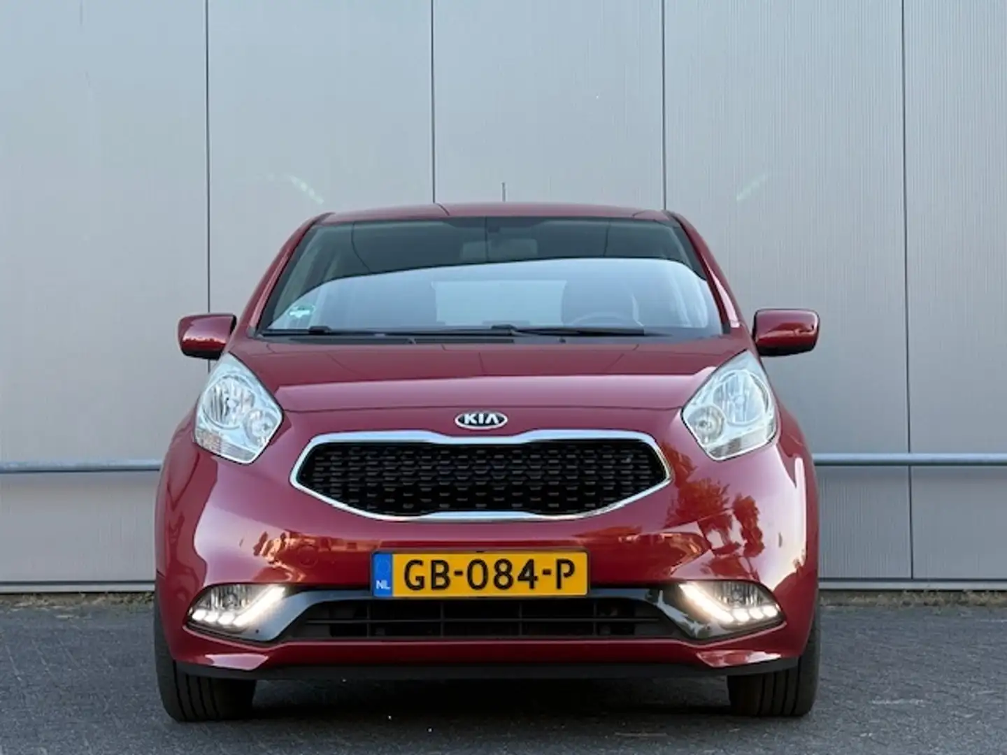 Kia Venga 1.4 CVVT - hoge instap - 1e eigenaar - Dealer onde Rood - 2