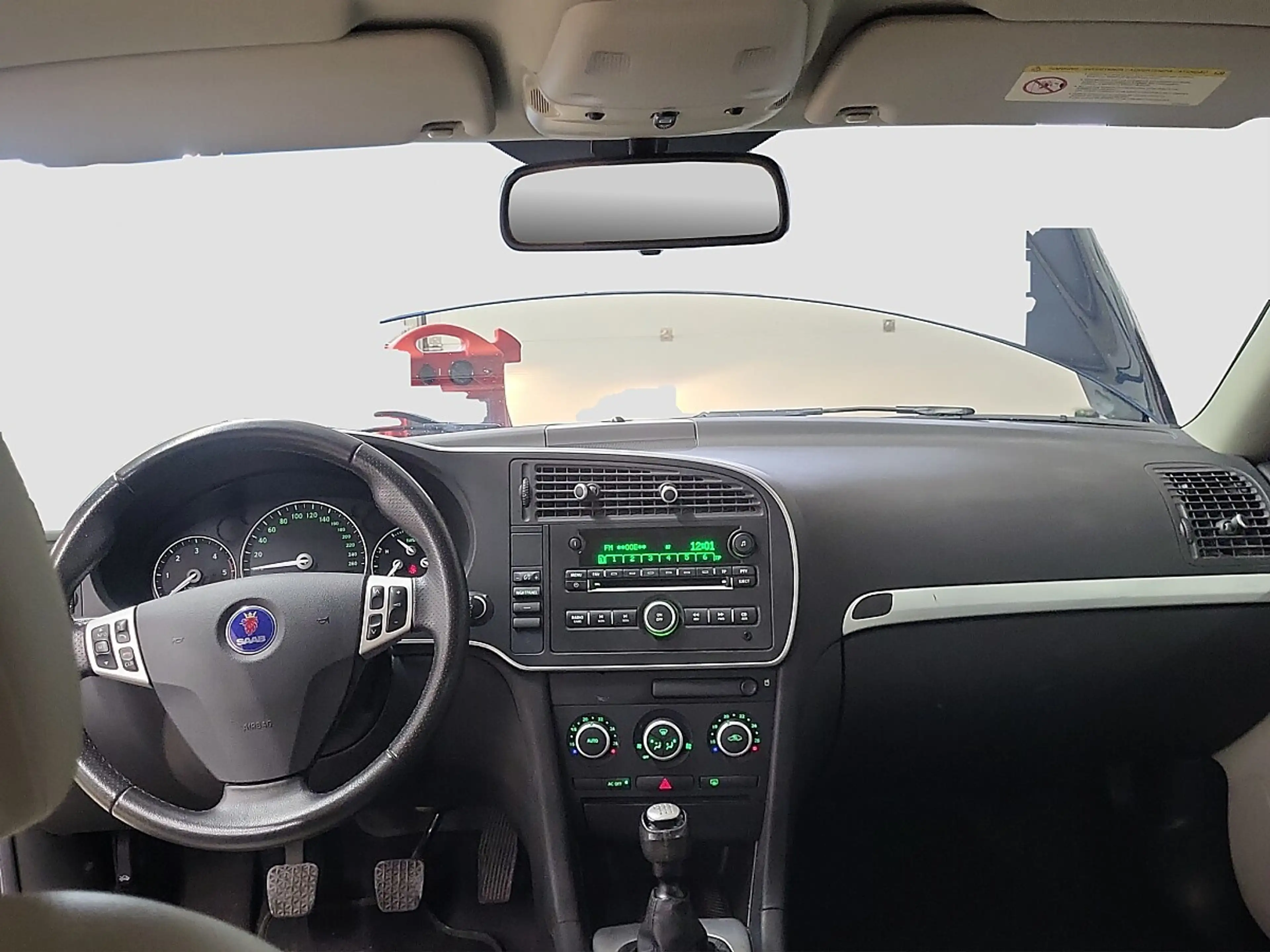 Saab 9-3 Aero Sport-Kombi 1,9 TTiD M6 — photo 12