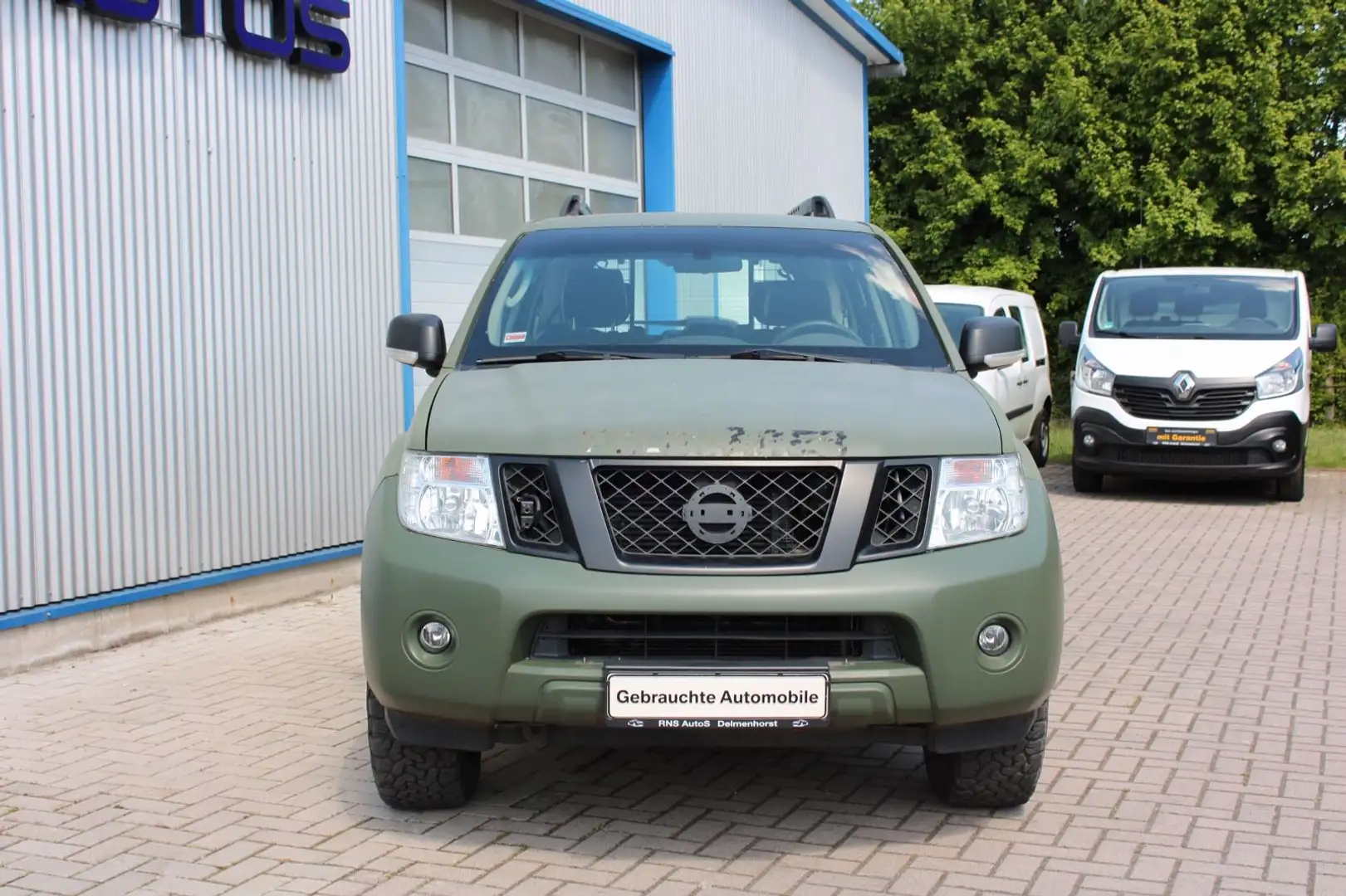 Nissan Pathfinder 2.5 dCi 4WD, AHK,Standhzg.Bundeswehr Verde - 2