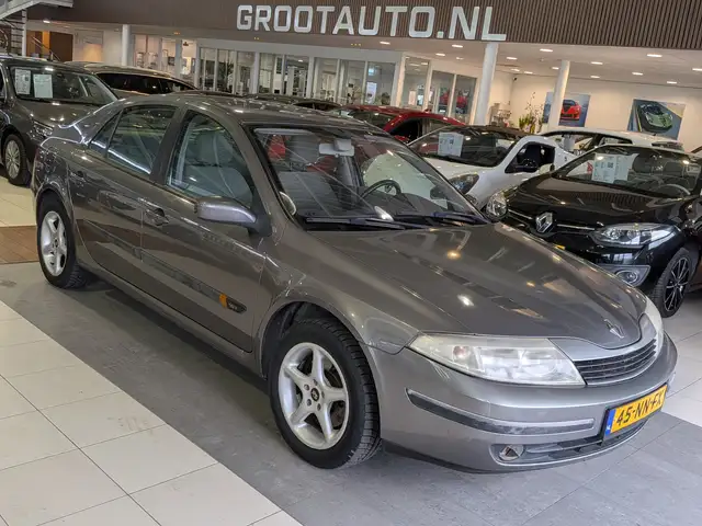 Renault Laguna