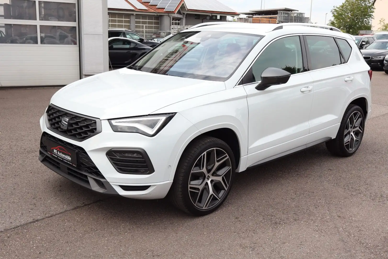 SEAT Ateca 1.5 TSI FR DSG Virtual_Kamera_LED_ACC_19" Weiß - 1