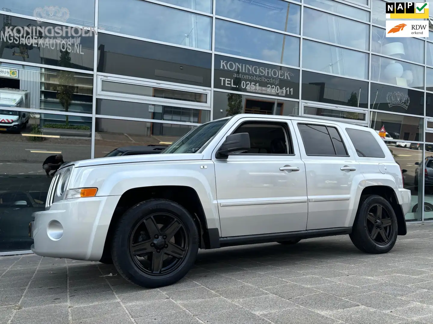 Jeep Patriot 2.4 Limited Liberty Сірий - 1