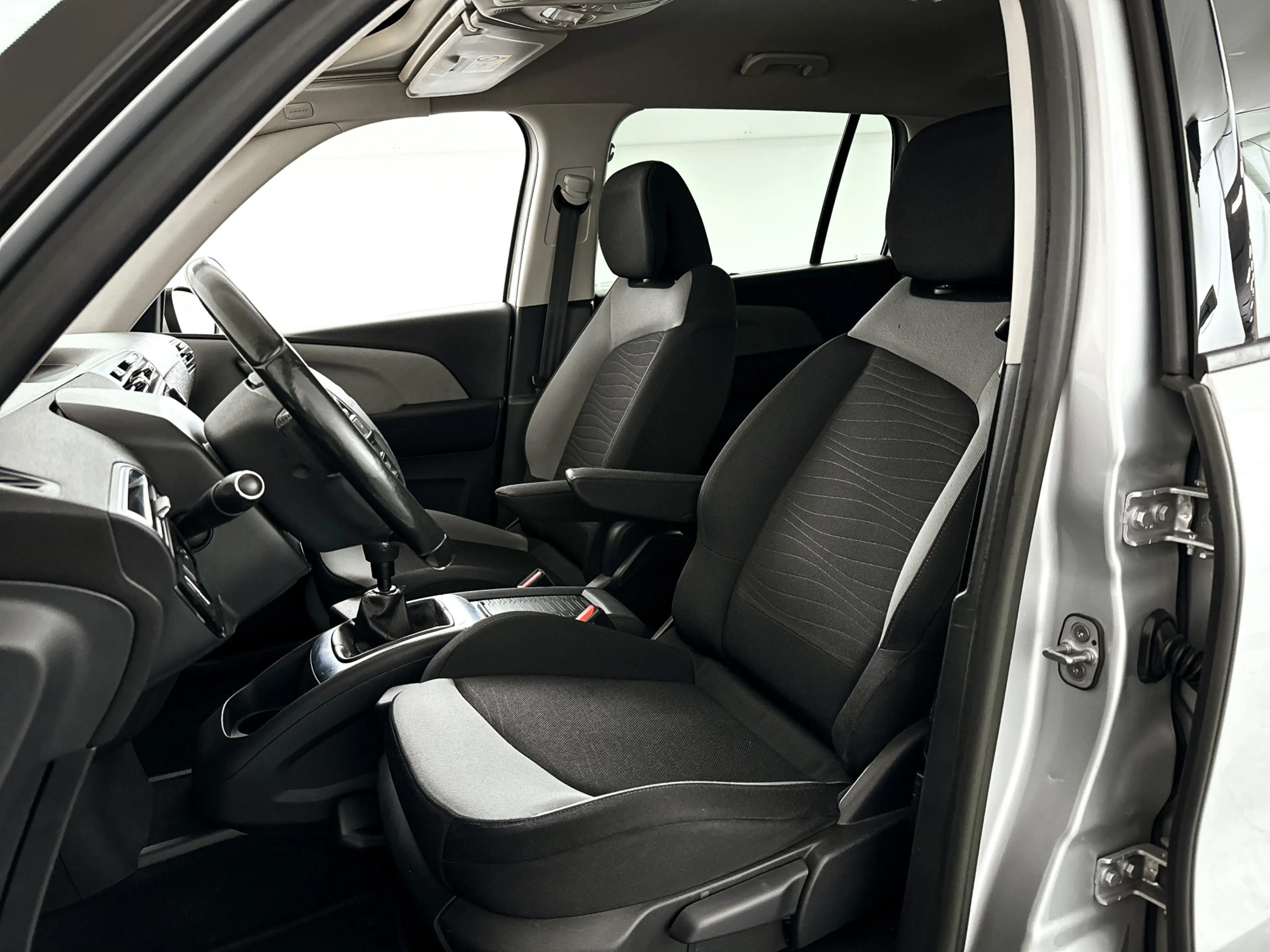 Citroen Grand C4 Picasso 1.6 THP Business | Park assist | Stoelverwarming | — photo 6