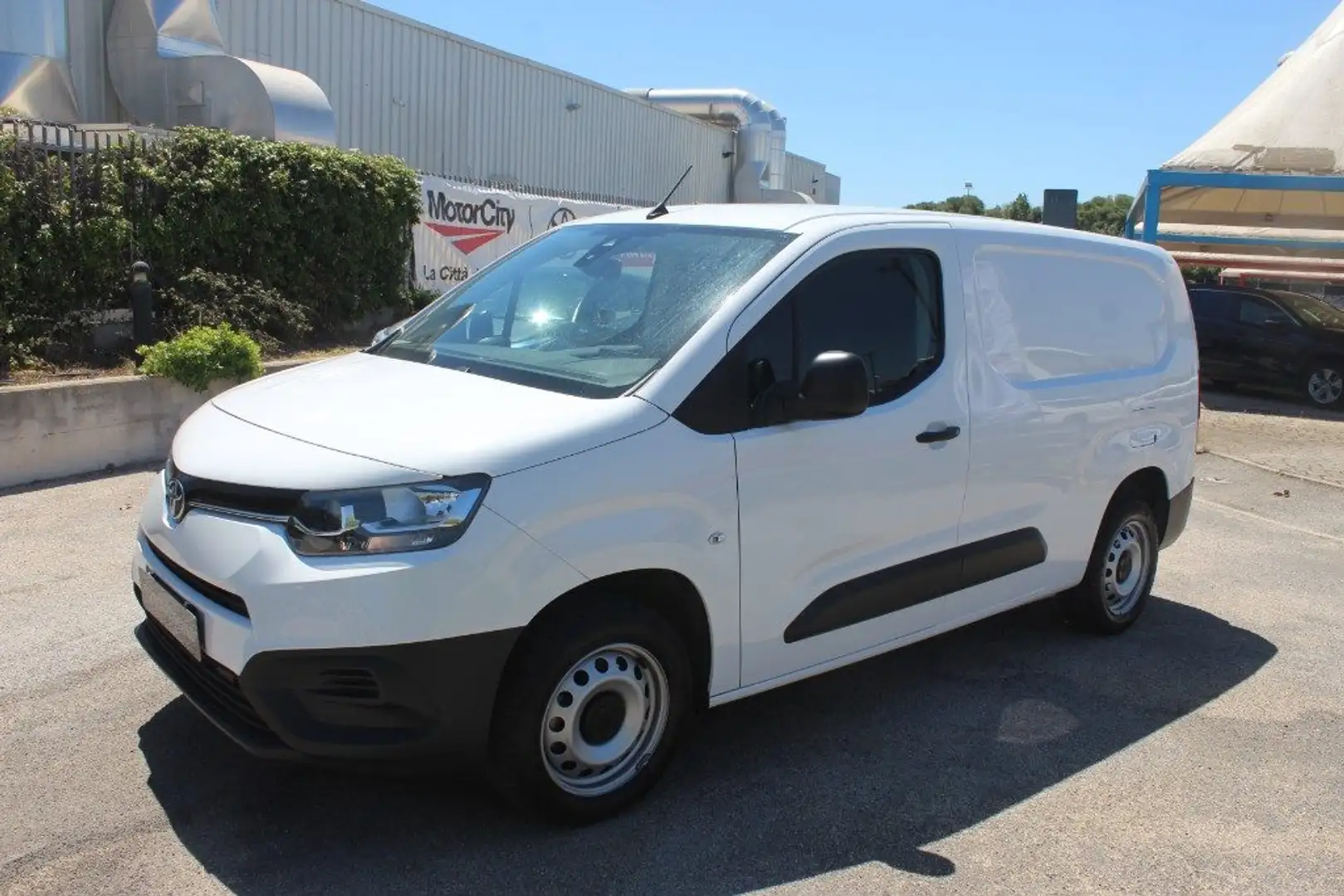 Toyota Proace City 1.5D 130 CV S&S PL 4p. Active Bianco - 1