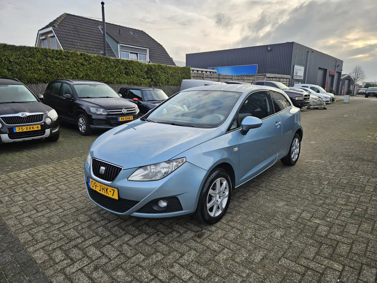 SEAT Ibiza SC 1.6 Stylance Blau - 1