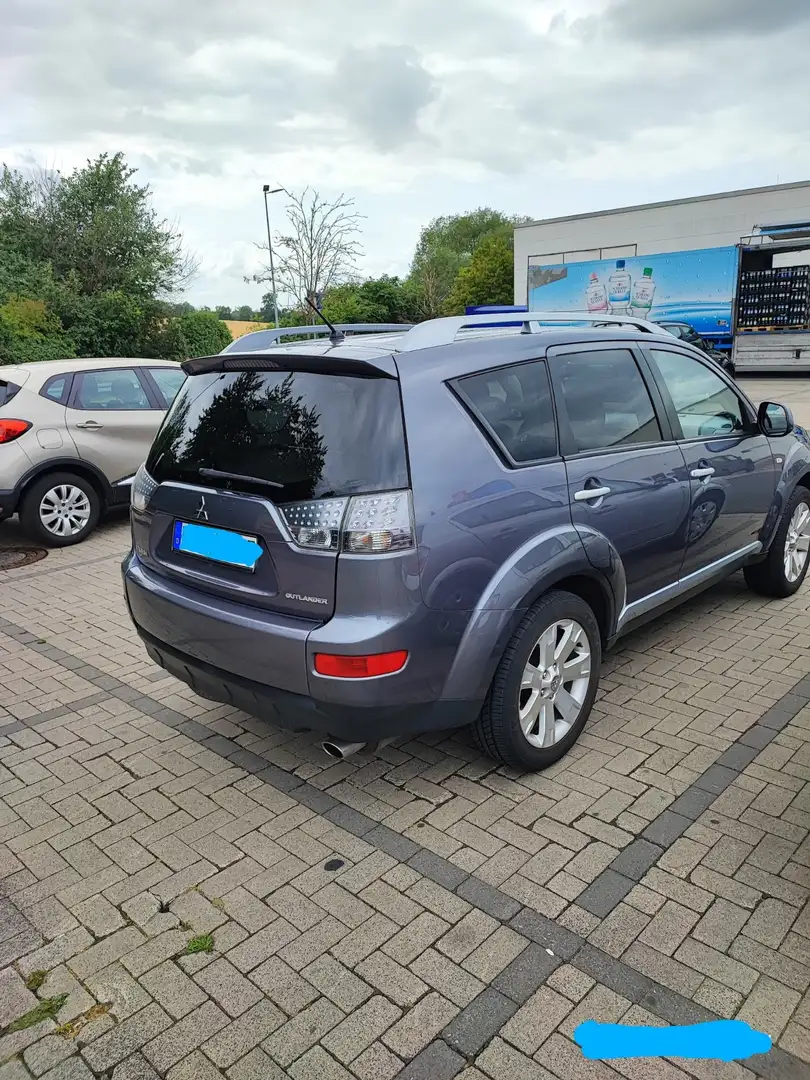 Mitsubishi Outlander 2.4 4WD CVT Instyle Grau - 1