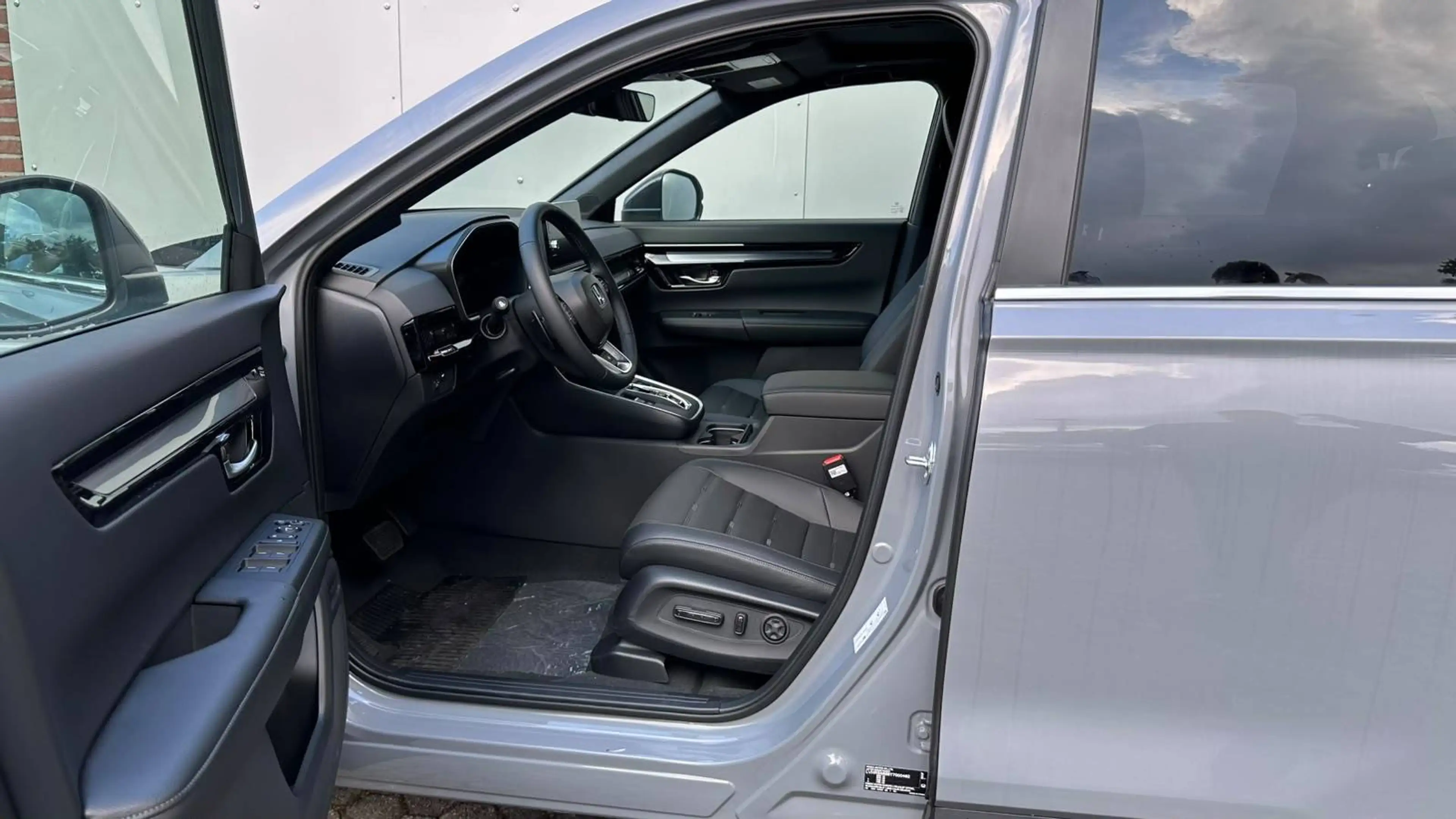 Honda CR-V e:HEV Elegance 2WD — photo 7