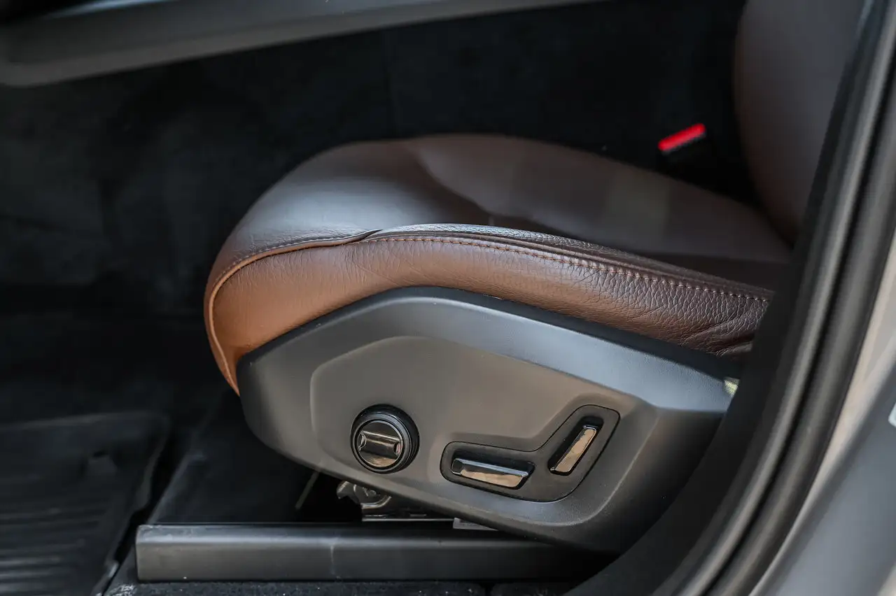 Volvo XC60 снимка Volvo XC60