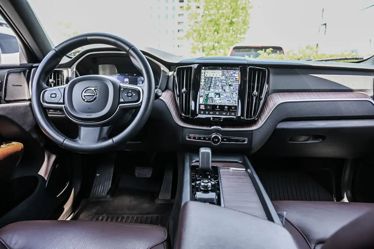 Volvo XC60 снимка Volvo XC60