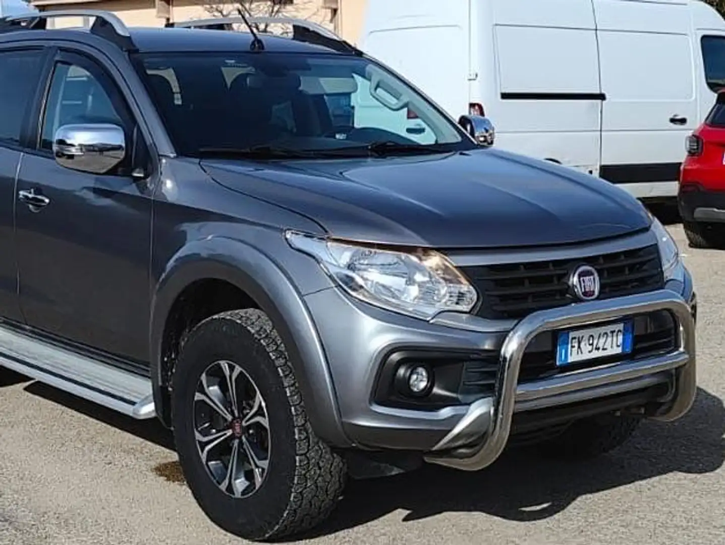 Fiat Fullback Fullback 2.4 doppia cabina LX 4wd 180cv auto E6 Gris - 2