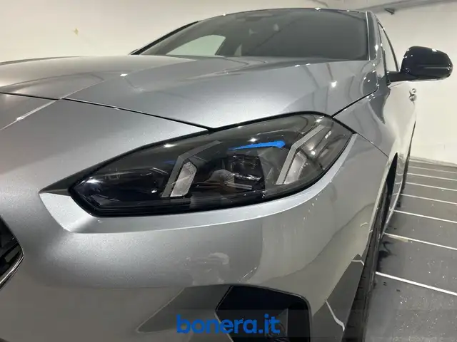 BMW 1 Series view 10