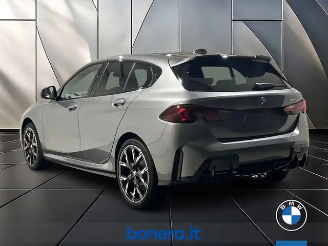 BMW 1 Series view 7