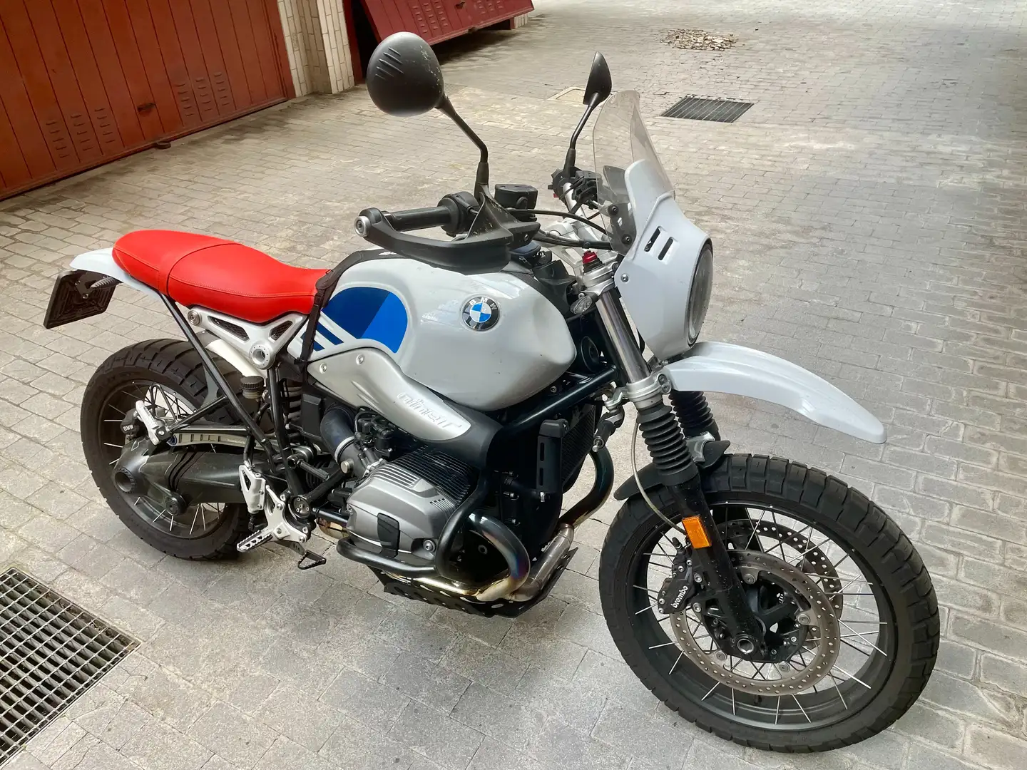 BMW R nineT Urban GS Bílá - 2