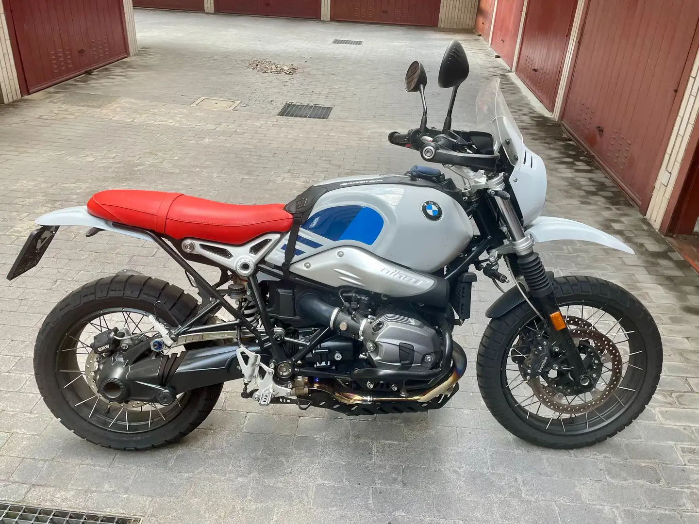BMW R nineT Urban GS Bílá - 1