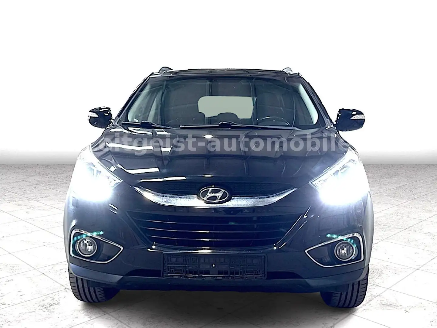 Hyundai iX35 1.7 CRDi*Leder*Xenon*2xSD*Keyless* Schwarz - 2