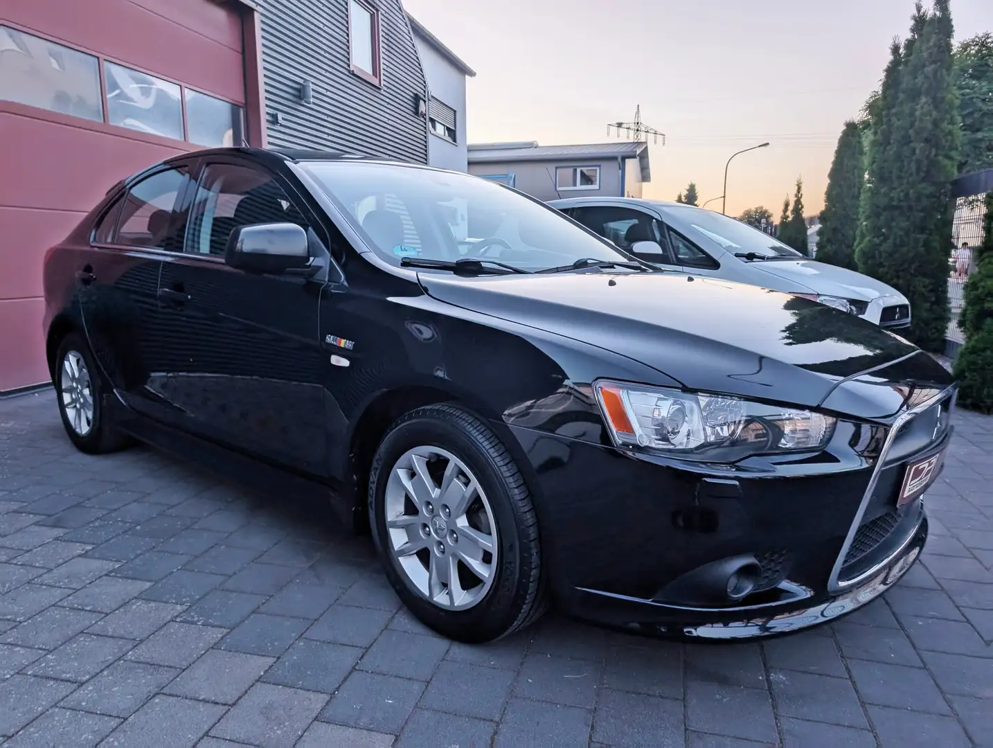 Mitsubishi Lancer 1.6 "Ralliart"  *1.HAND/XENON/KAMERA* Schwarz - 2