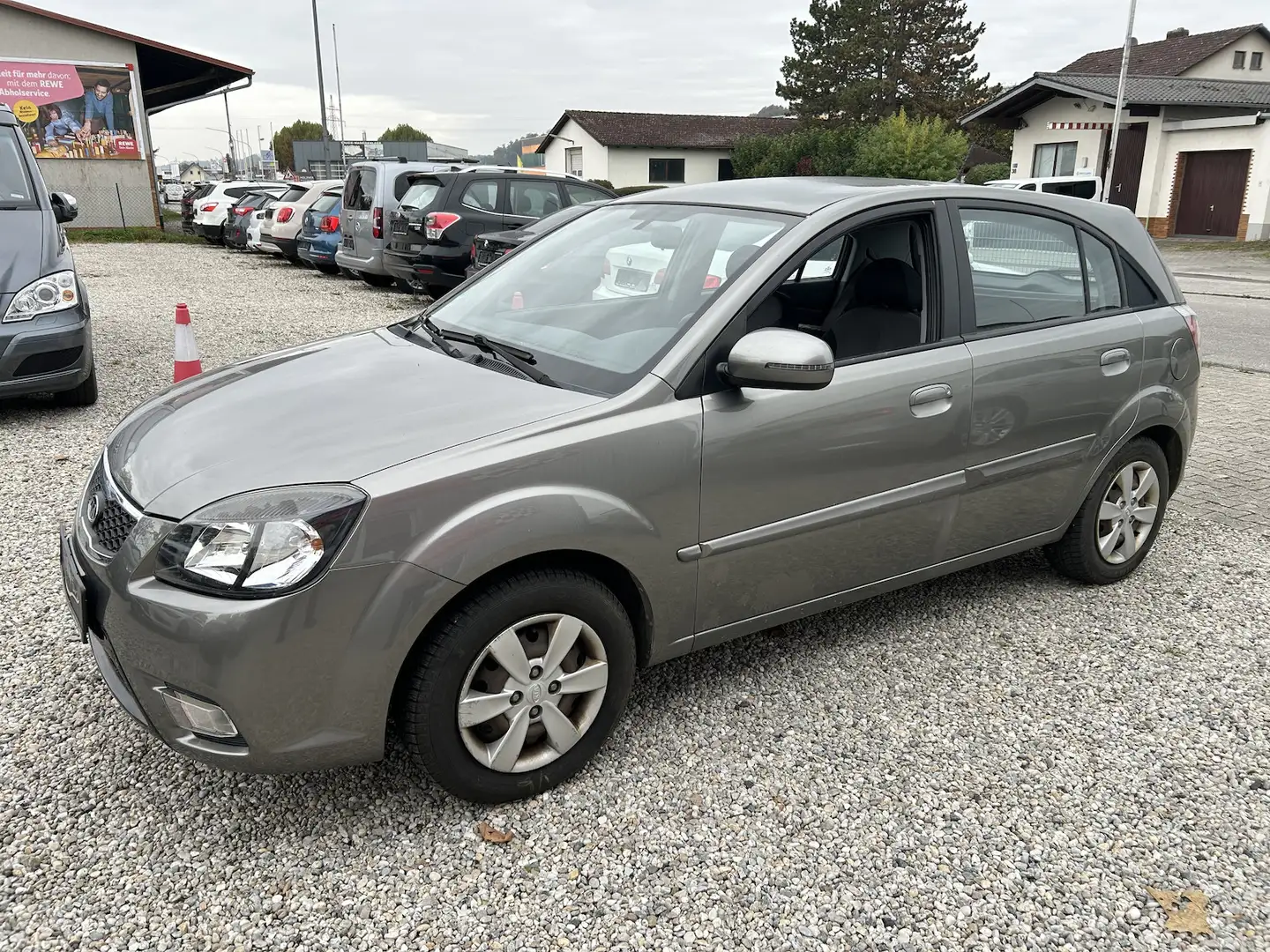Kia Rio 1.4 Spirit Klima PDC SHZ Gris - 1