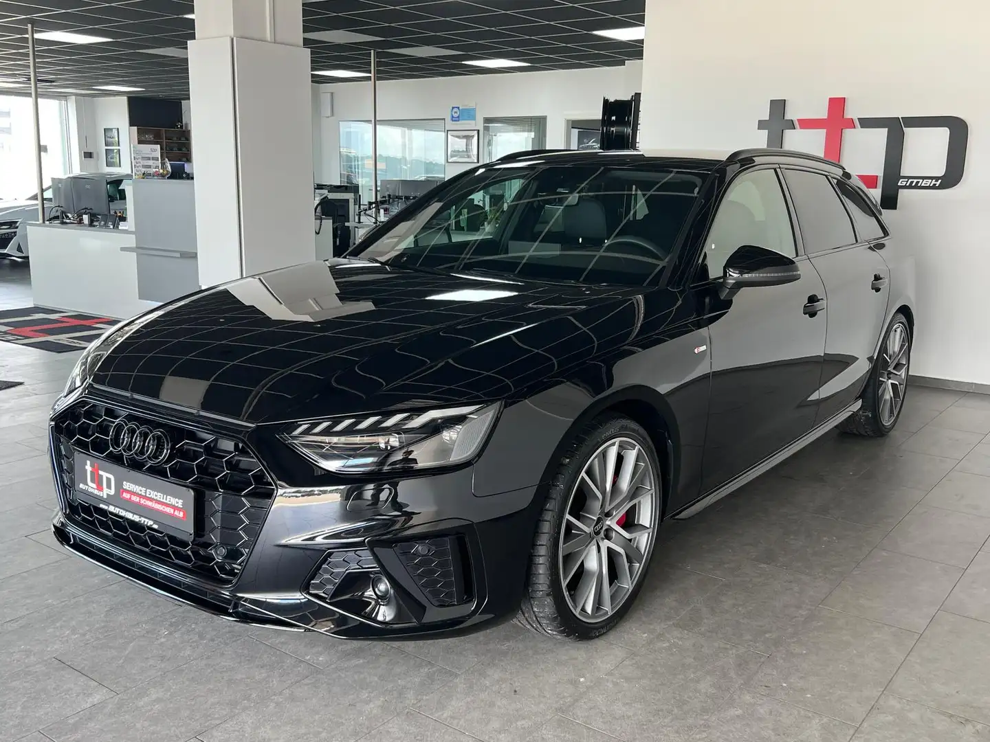 Audi A4 Avant 40 TFSI S-line MATRIX Teilleder AHK Schwarz - 2