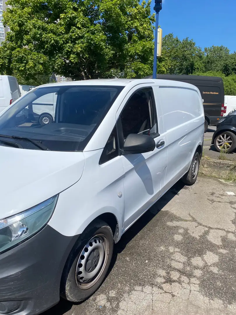 Mercedes-Benz Vito FOURGON 109 CDI COMPACT Blanc - 2