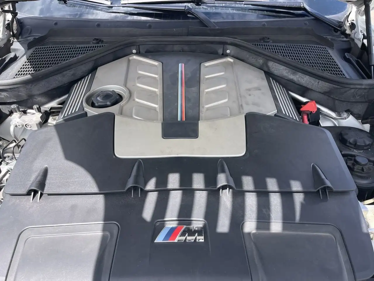 BMW X5 M снимка BMW X5 M