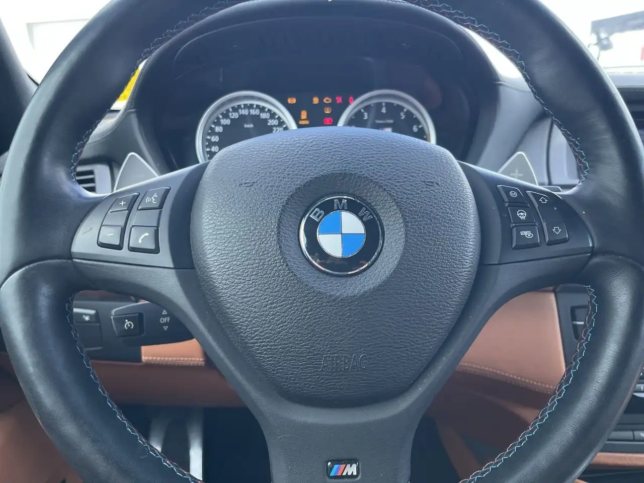 BMW X5 M снимка BMW X5 M