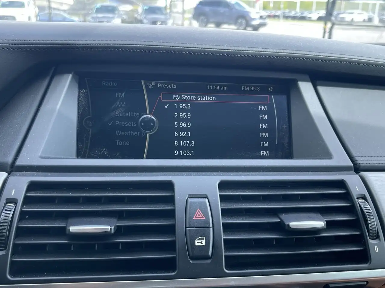 BMW X5 M снимка BMW X5 M