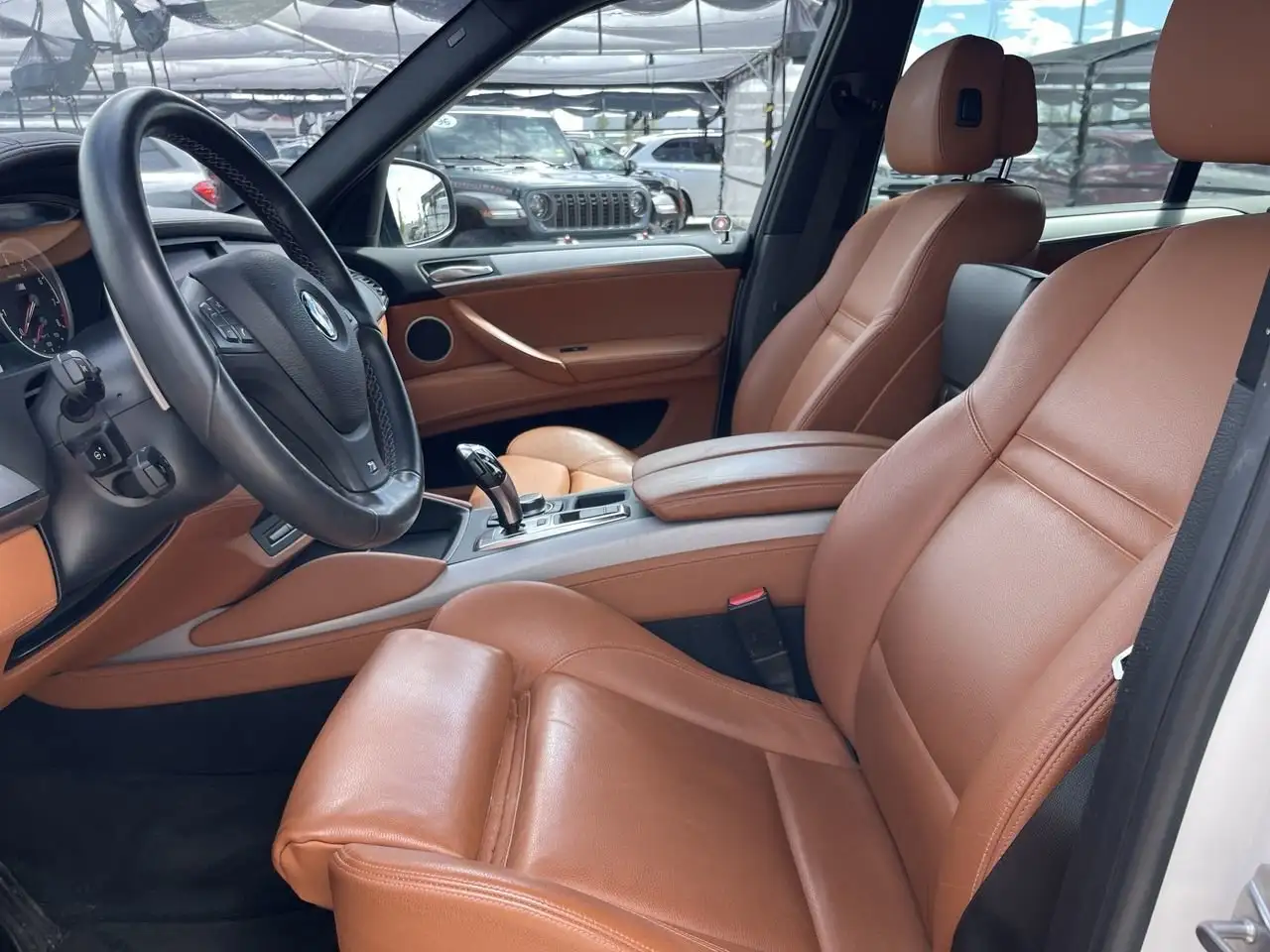 BMW X5 M снимка BMW X5 M