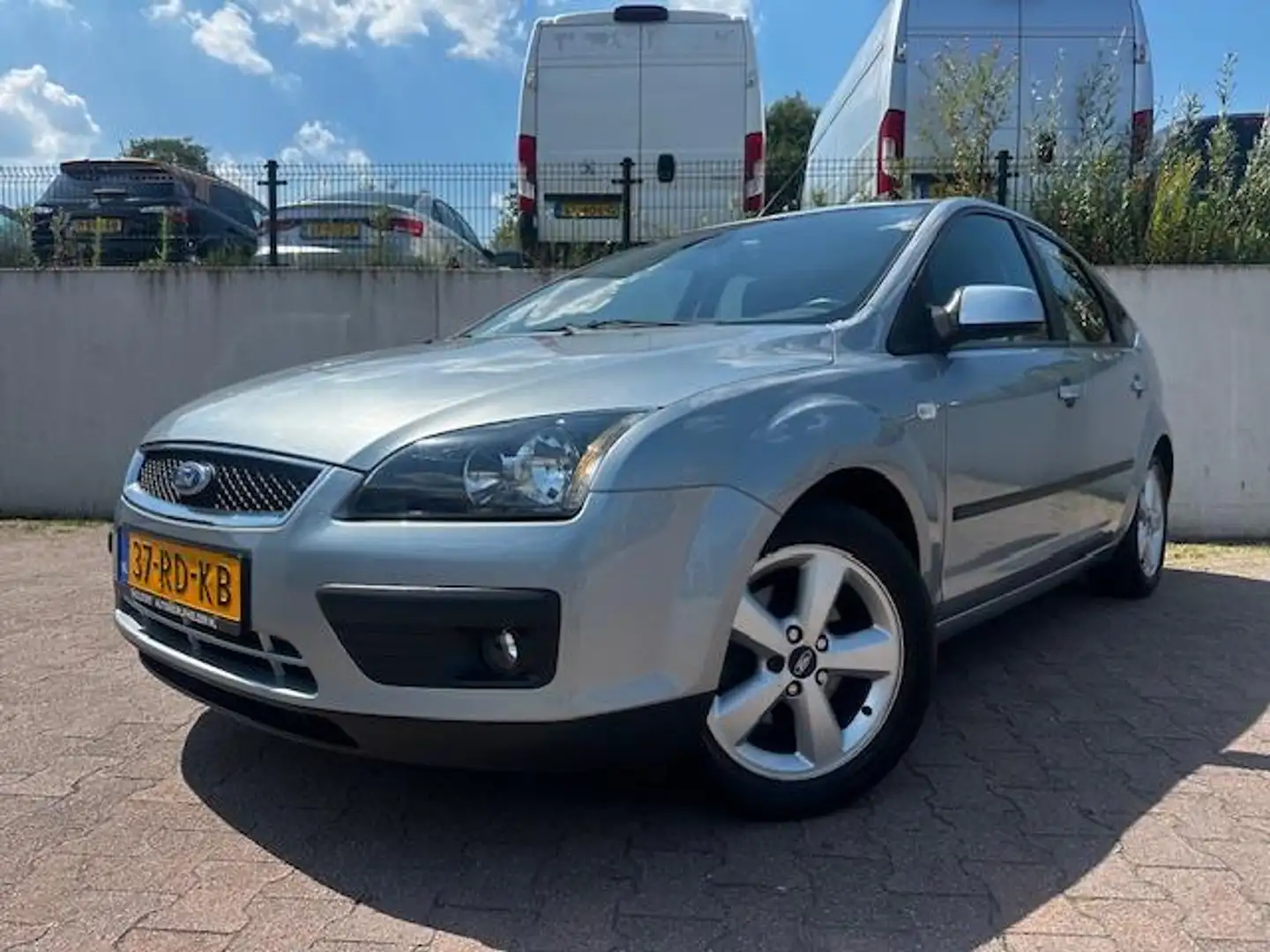 Ford Focus 1.6-16V First Edition/AUTOMAAT/AIRCO/APK 06-2026/C Grijs - 2