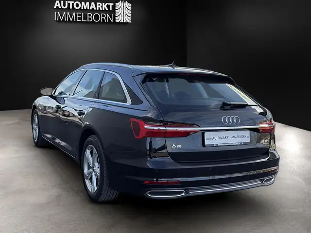 Audi A6 view 10