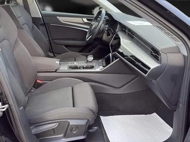 Audi A6 view 14