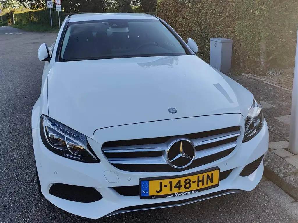Mercedes-Benz C 250 2016 из Европы — купить под ключ
