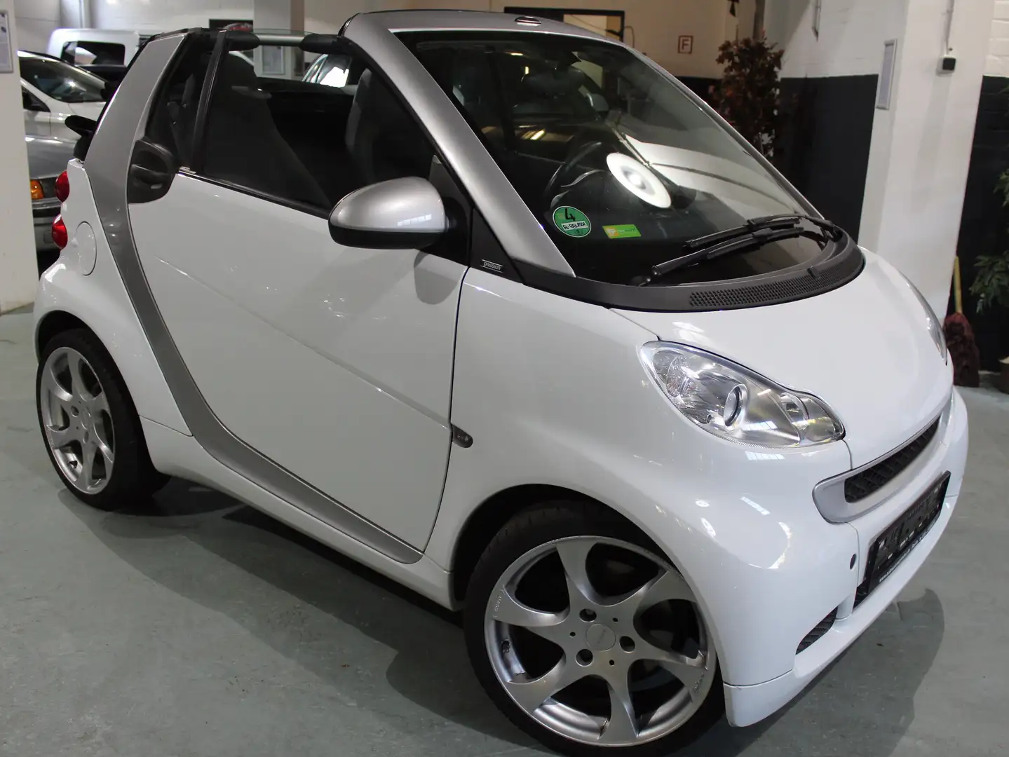 smart forTwo Passion 17" Lorinsa/Automatik/Cabrio/PDC Šedá - 1