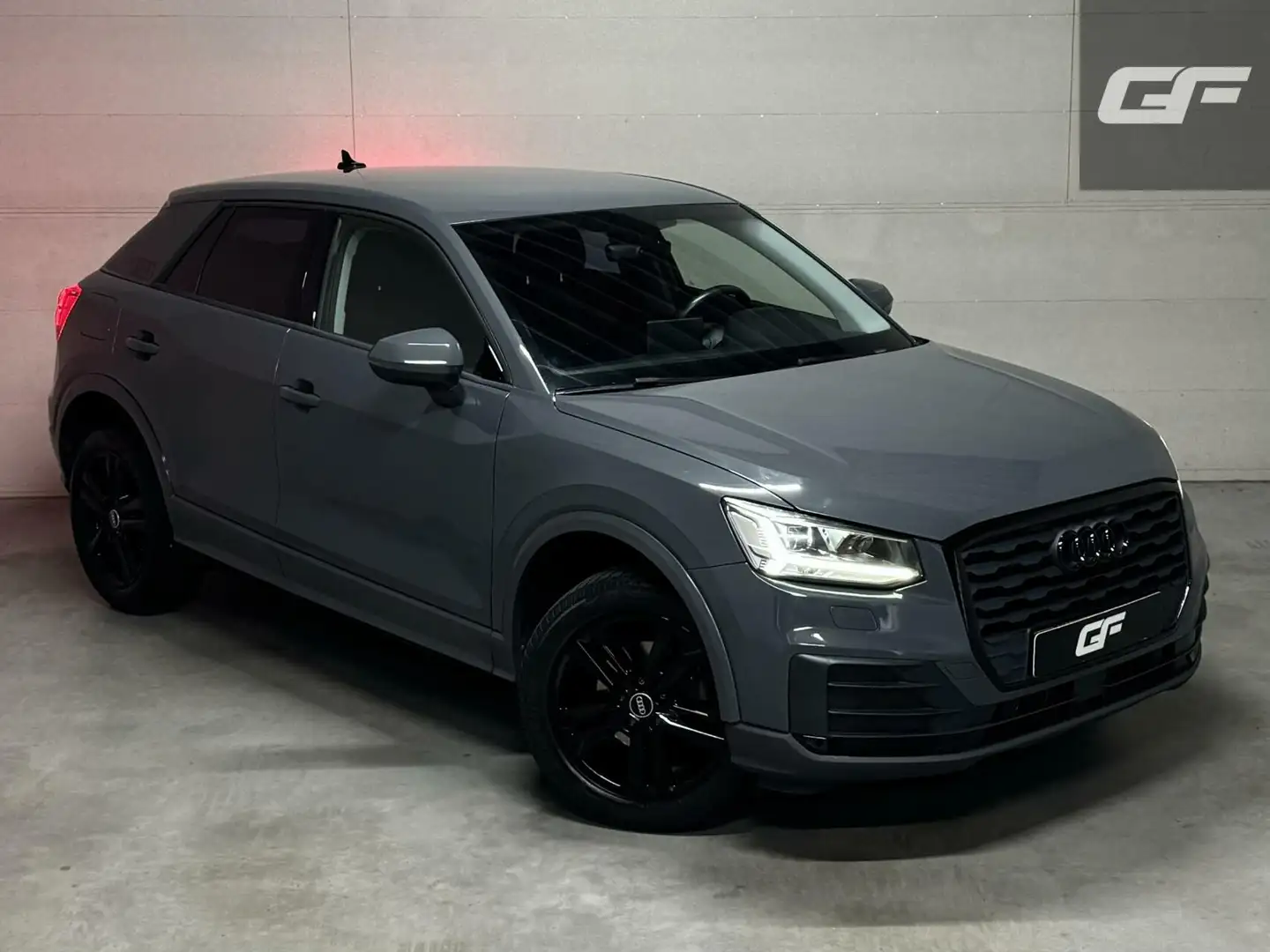 Audi Q2 30 TFSI Black Edition Navi Clima Cruise Camera Sto Grijs - 2