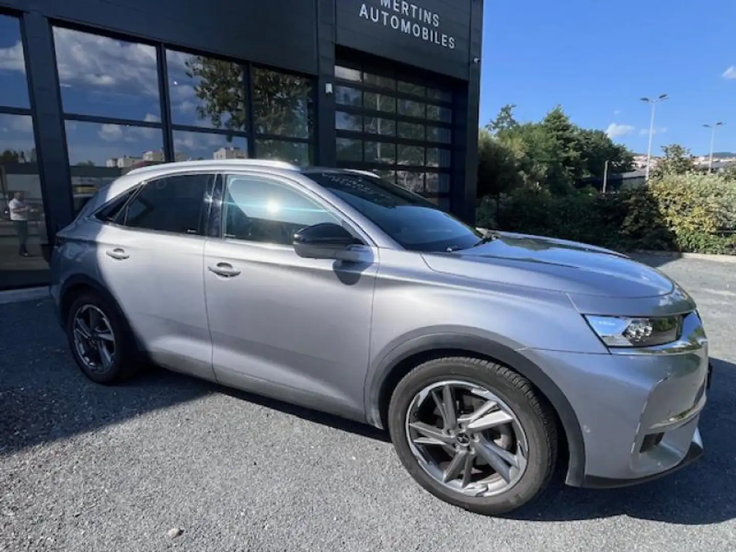 DS Automobiles DS 7 Crossback E-TENSE 4x4 300ch Grand Chic Gris - 2