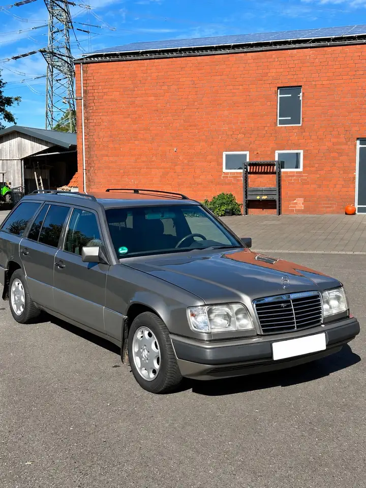 Mercedes-Benz 250 TD / W124 T-Modell, foto 3