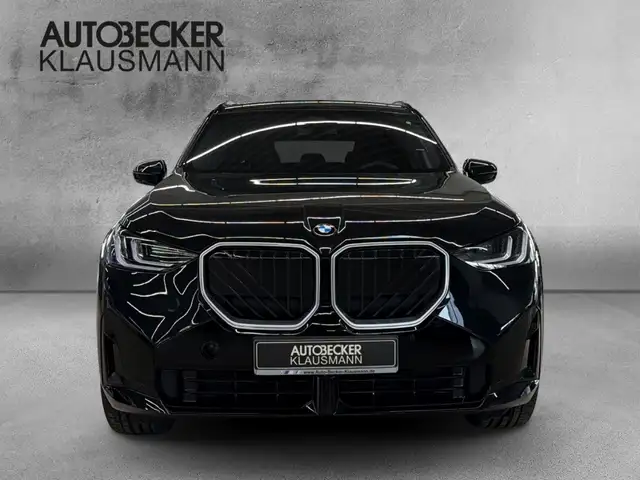 BMW X3 view 5