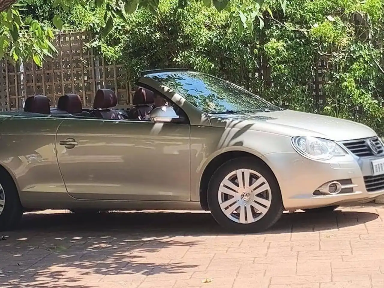 Volkswagen Eos