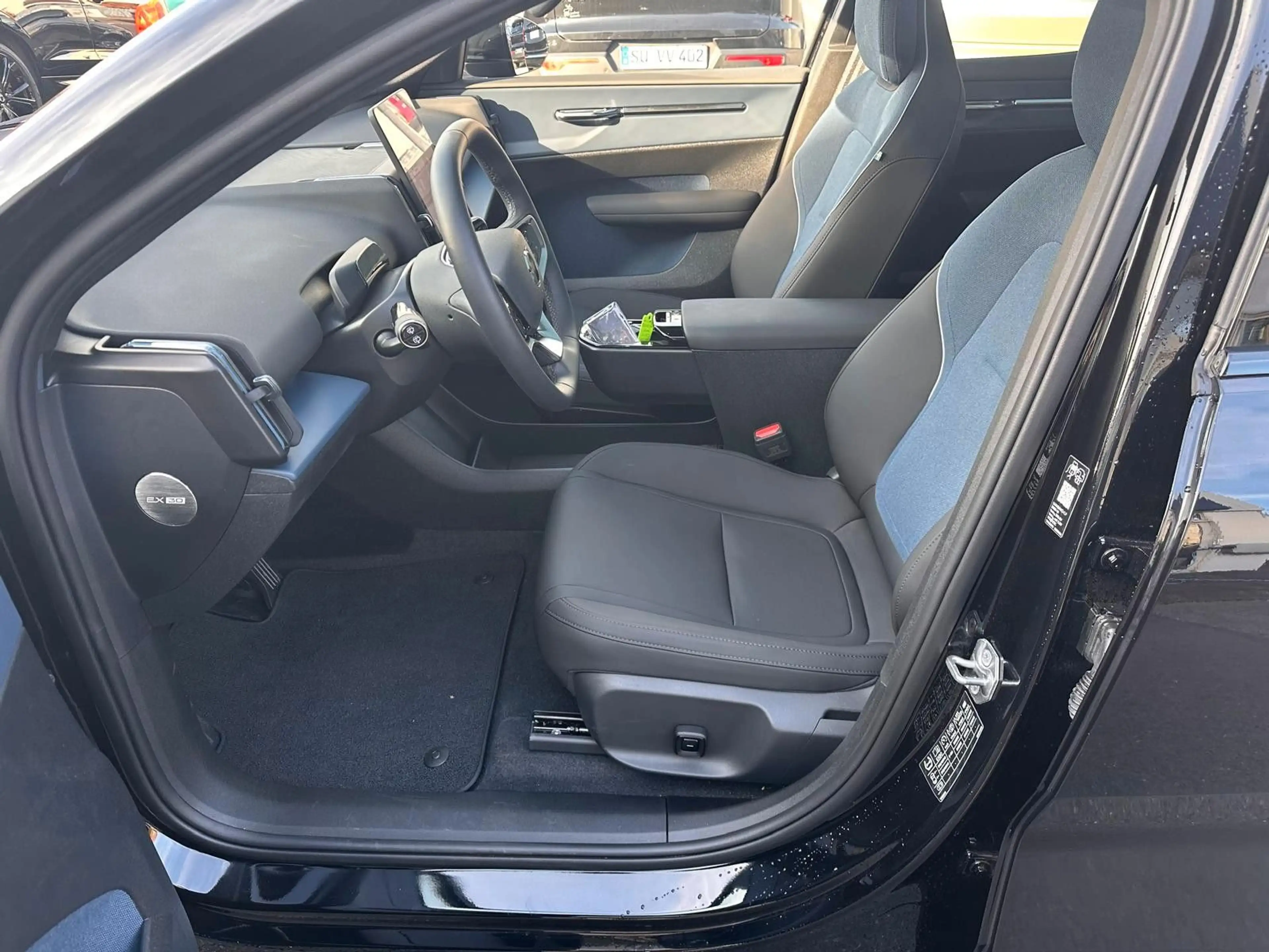 Volvo EX30 RWD Ultra Black Ed.,Pano,360°,BLIS,ACC,WP — photo 14