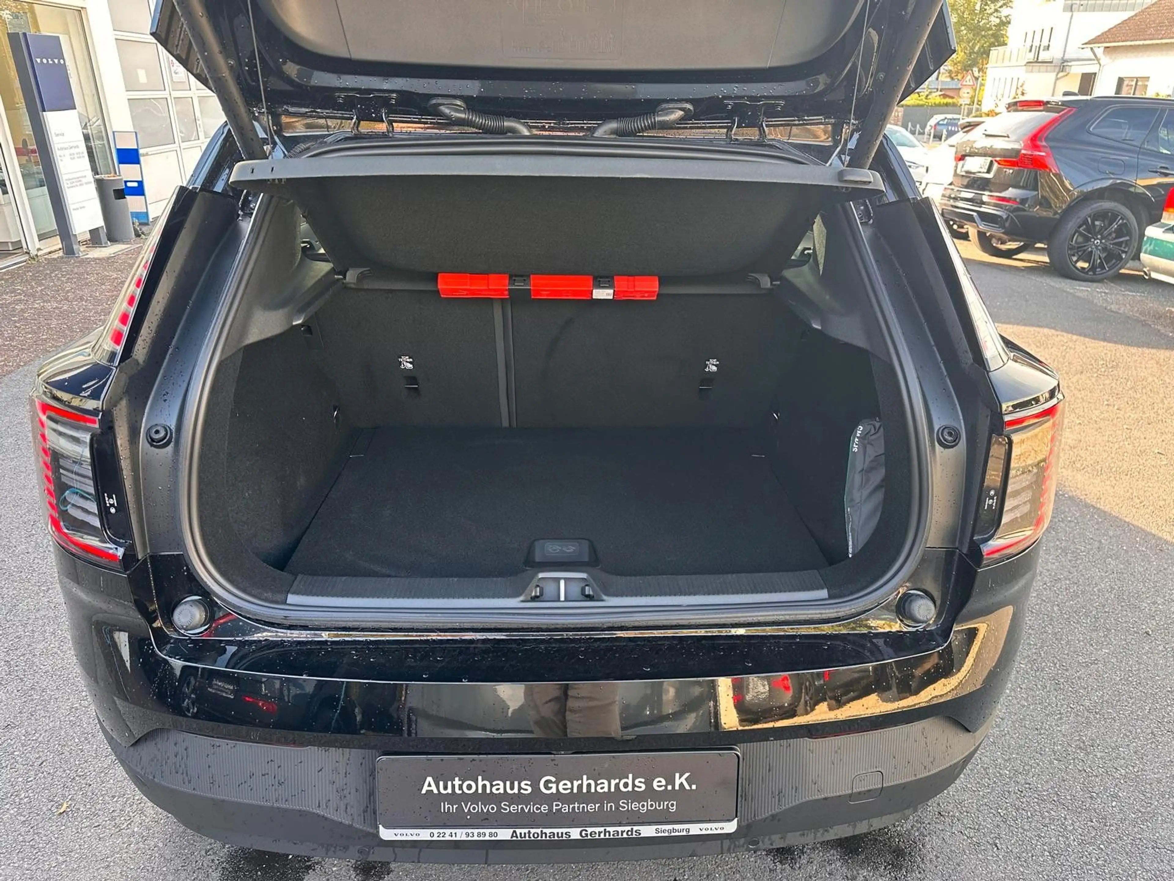 Volvo EX30 RWD Ultra Black Ed.,Pano,360°,BLIS,ACC,WP — photo 8