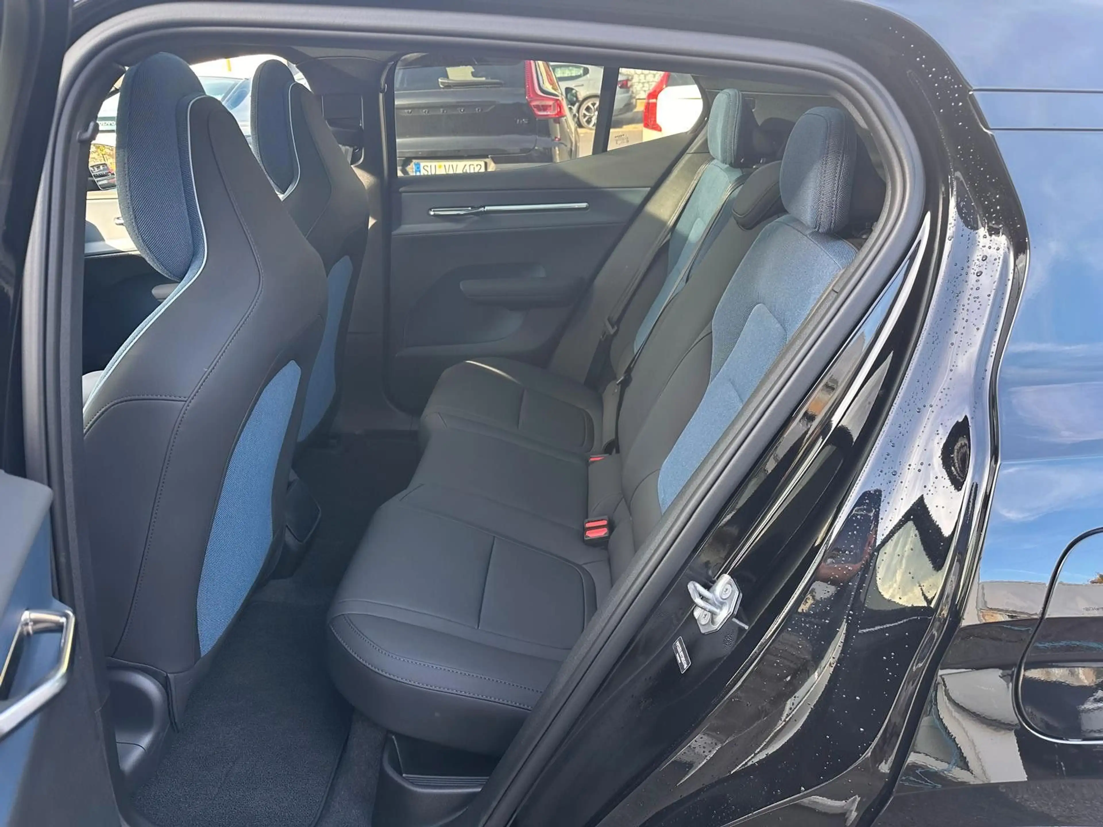 Volvo EX30 RWD Ultra Black Ed.,Pano,360°,BLIS,ACC,WP — photo 15