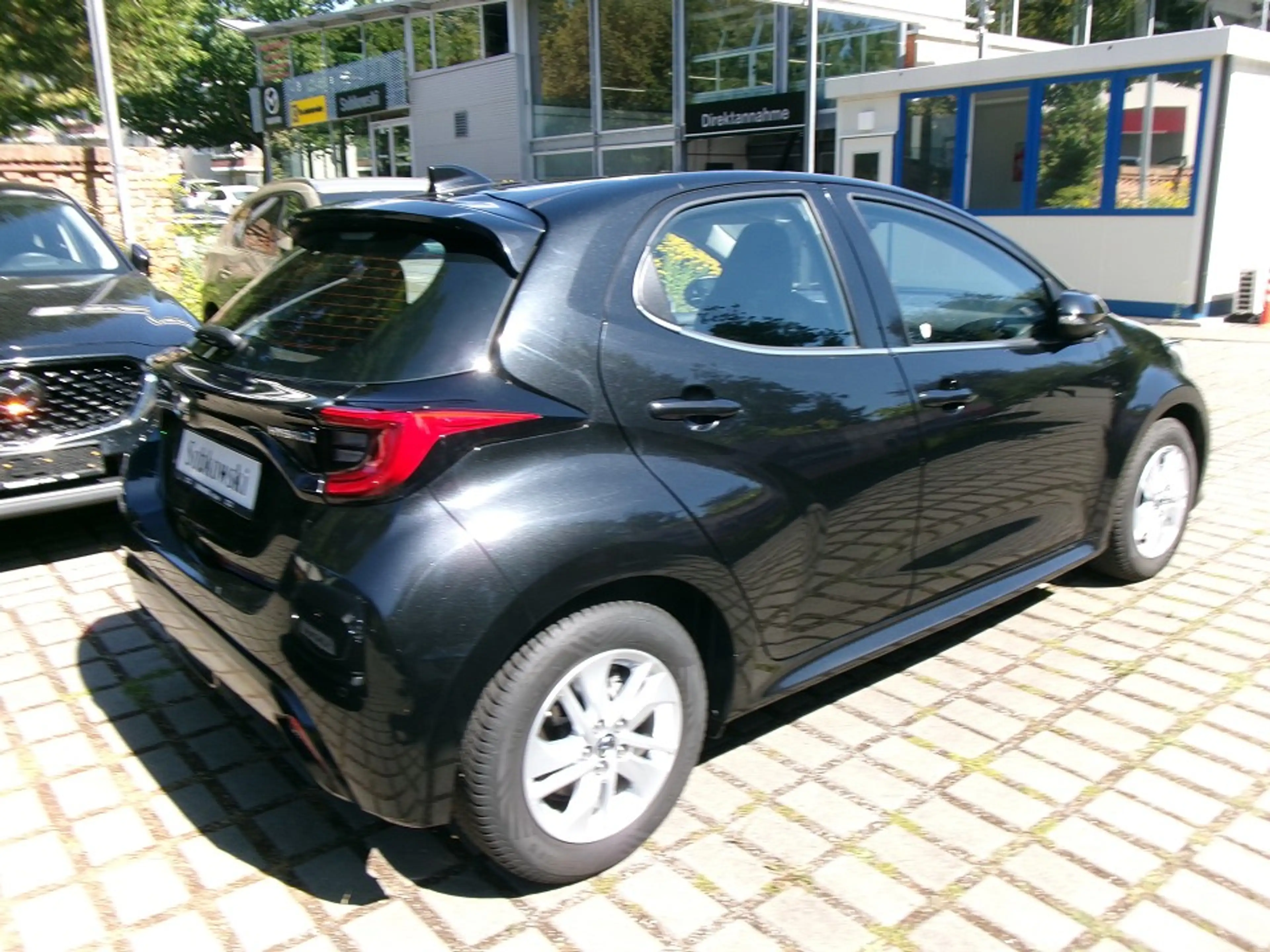Mazda 2 Hybrid 1.5L VVT-i 116 PS AT FWD CVT AL-AGILE COMFO — photo 3