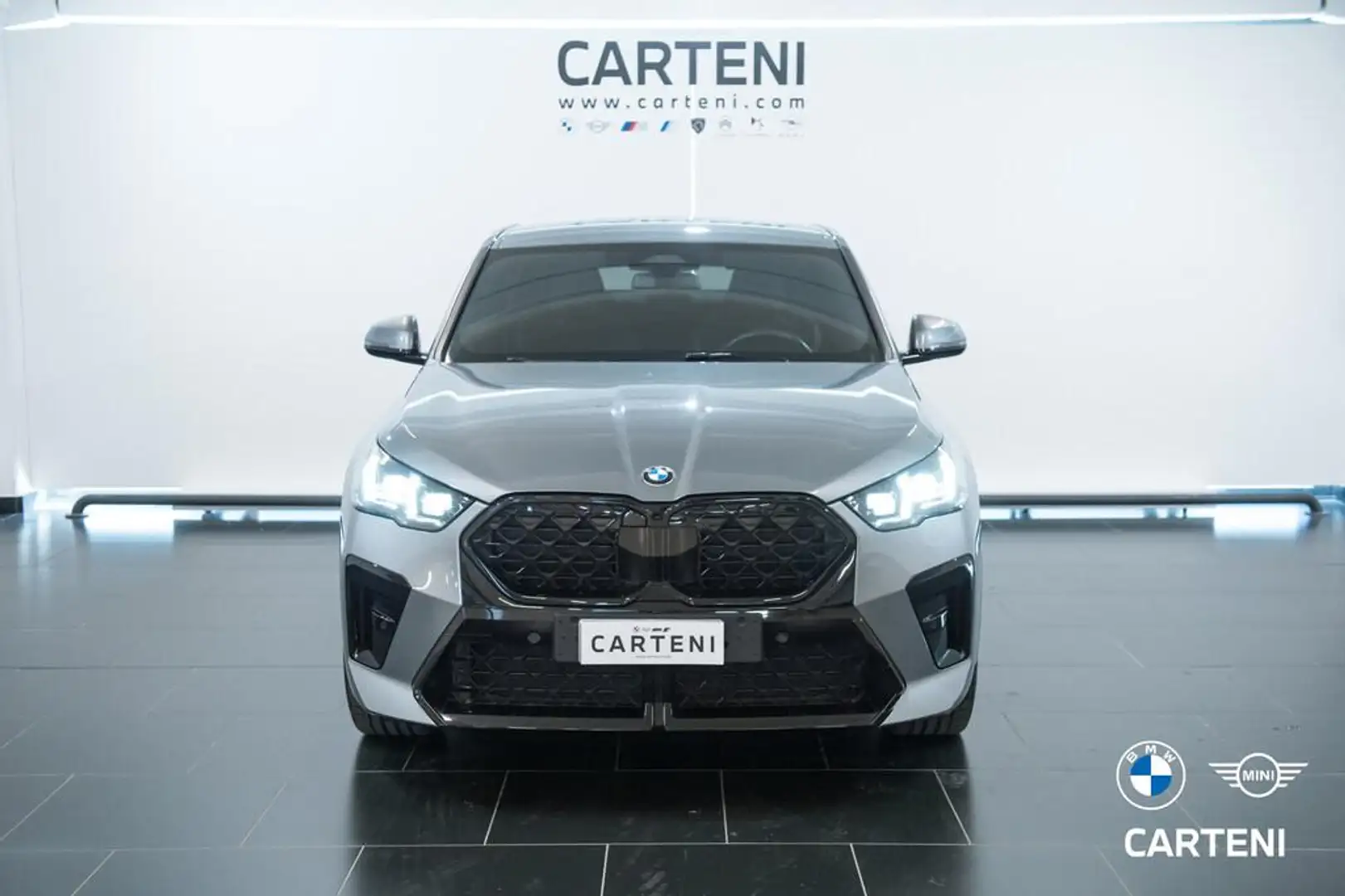 BMW X2 sdrive 18d MSport auto Grigio - 2