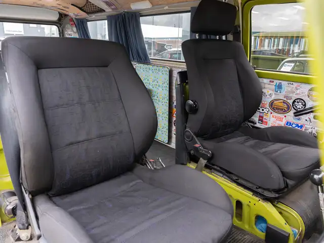 Volkswagen T2 view 22