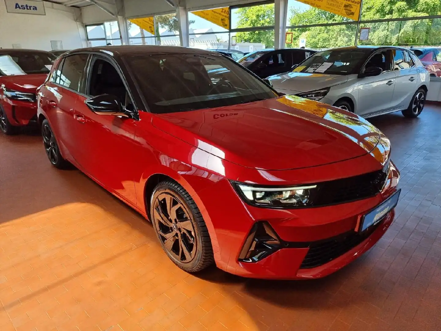 Opel Astra GS Line Techpak. Infotainment SHZ LHZ Rood - 2