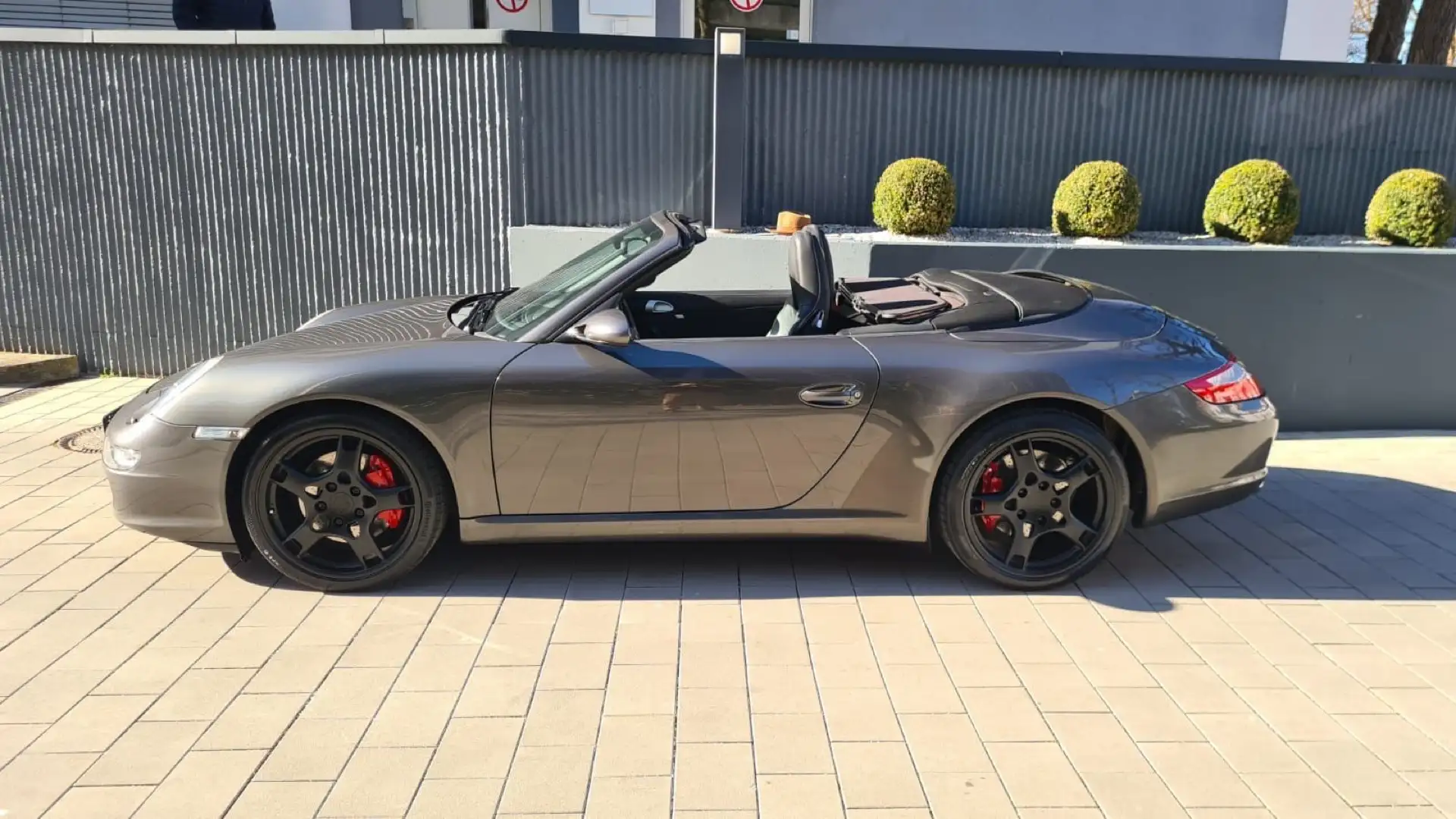 Porsche 911 Cabrio 3.8 Carrera S Grigio - 2