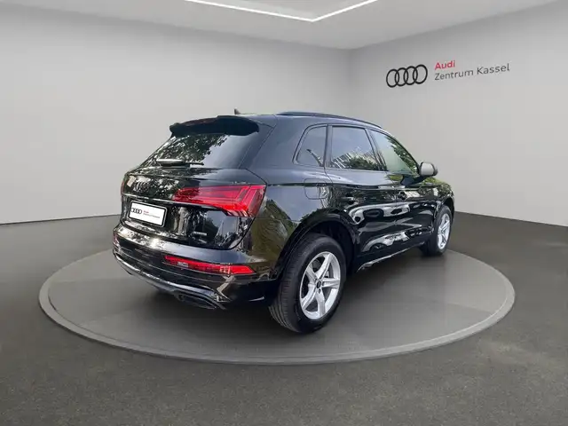 Audi Q5 view 7