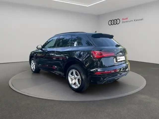 Audi Q5 view 5