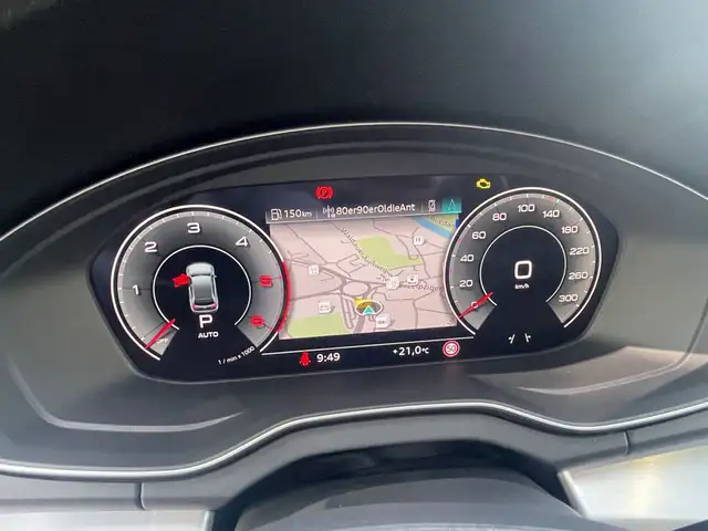 Audi Q5 view 13